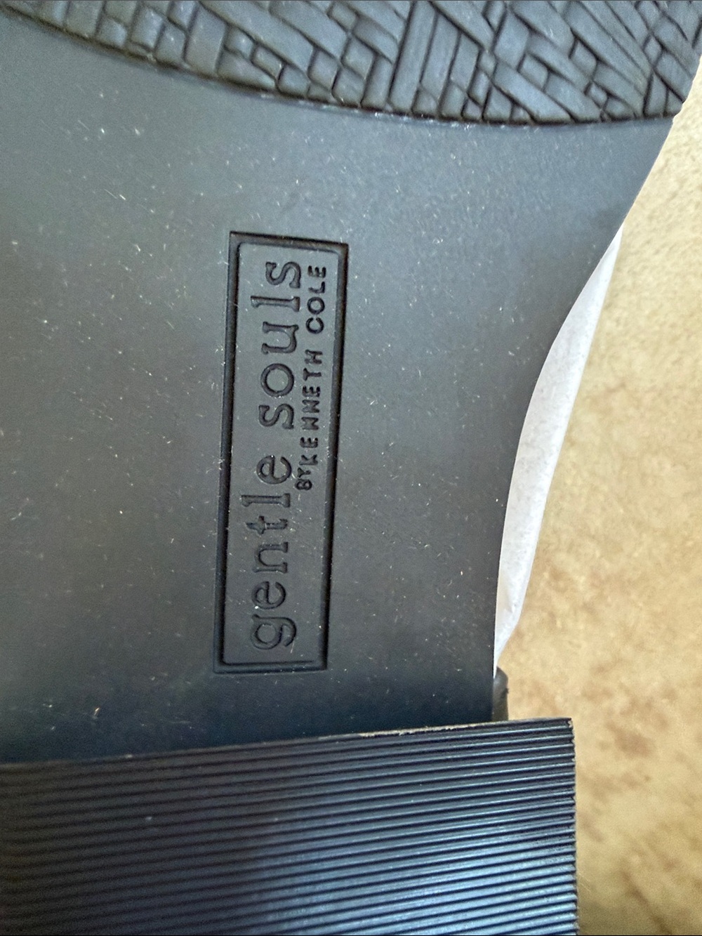 Kenneth Cole Black Pointed Thong Slingback Sandals - Picture 5 of 12